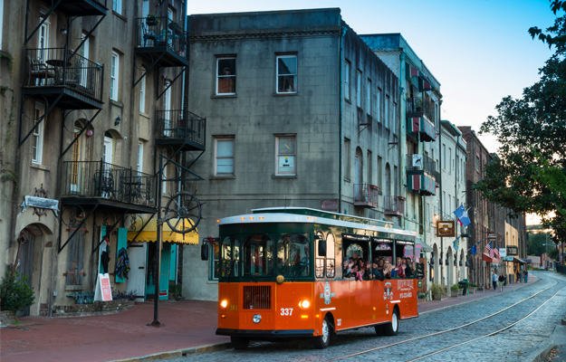 Trolley Tours at Savannah's River Street