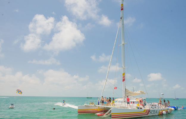 Catamaran Tour in ocean in Key West